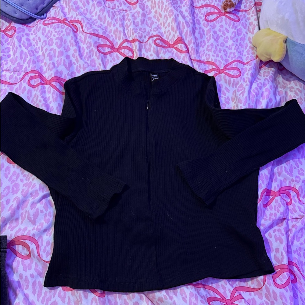 SHEIN Black Ribbed Sweatshirt